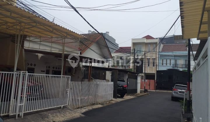 For Sale House in Kelapa Cengkir Barat, Kelapa Gading SHM (Esther)
