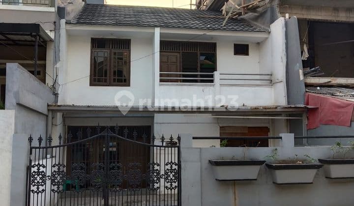 For Sale: 2-Story House in Pondok Gading Utama, Kelapa Gading with SHM (djau)
