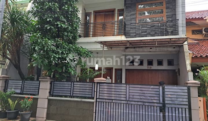 Dijual Rumah Di Pulo Asem 2 Lt Shm Siap Huni (toma)