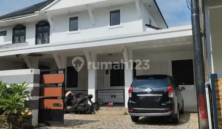 Owner, Mrs.! 2-story house with 4 bedrooms in Rawalumbu, Bekasi, West Java.