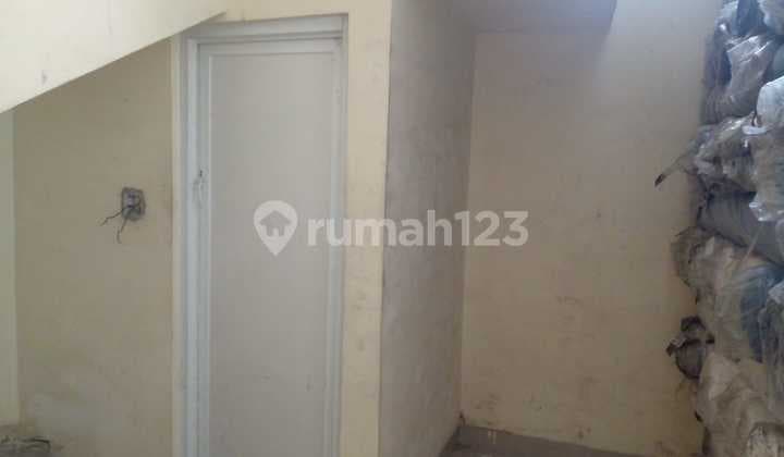 For Sale 3 Brand New Attached Shophouses in Tangerang Banten Area