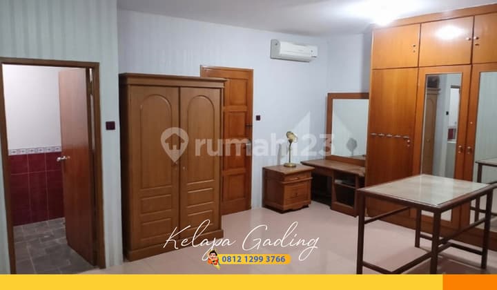 Murah! Jarang Ada Rumah Janur Elok Kelapa Gading 2 Lantai