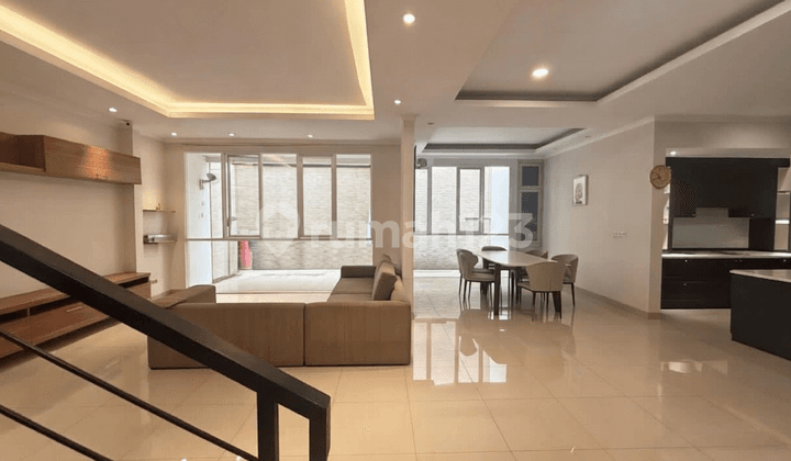 Murah! Jarang Ada Rumah 315M2 Janur Elok Kelapa Gading