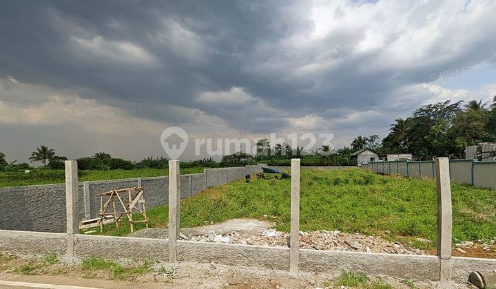 Land Near School 5 Rooms in Sukaraja