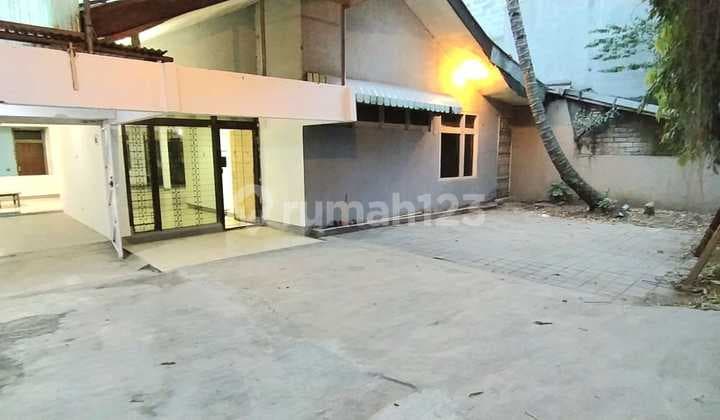 Di Sewakan Ruang Usaha di Holis Cocok untuk Gudang Skala Kecil