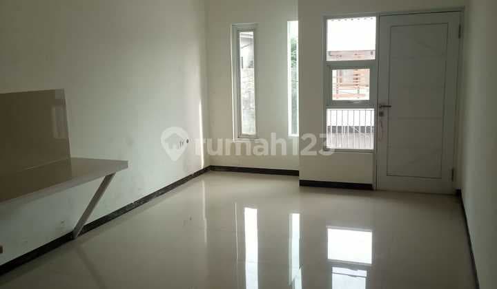 Minimalist House for Rent at Parakan Asri, Batununggal