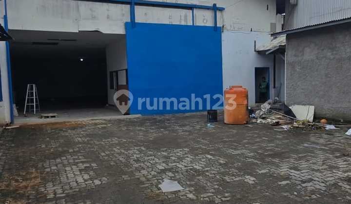 Disewa Gudang Siap Pakai di Jalan Raya Bekasi Barat