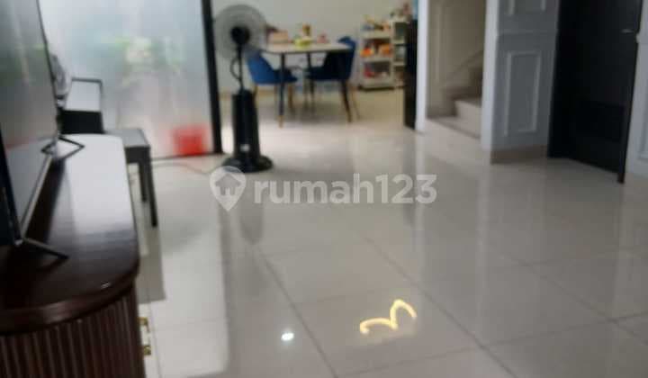 Dijual Rumah di Wisteria Mansion Metland Jakarta Timur