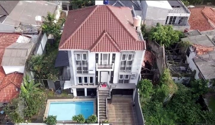 Majestic 3-Story House with Swimming Pool in Mampang Prapatan, South Jakarta
