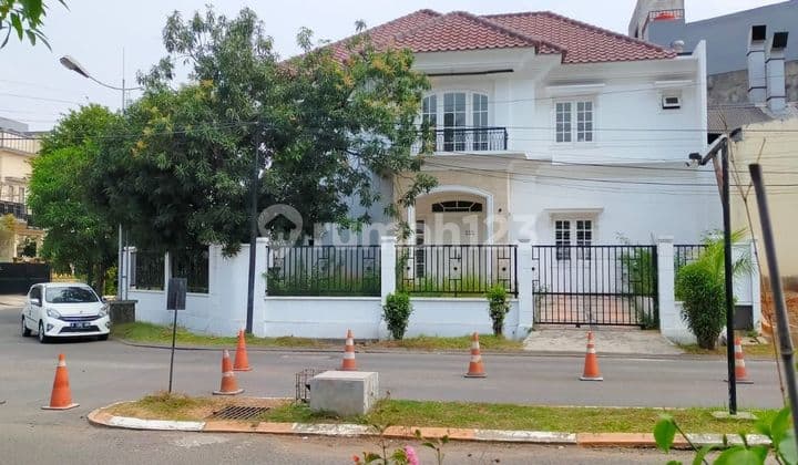 Rumah 2 Lantai,hook,bebas Banjir Di Cluster Harapan Indah Regency,kota Harapan Indah,bekasi