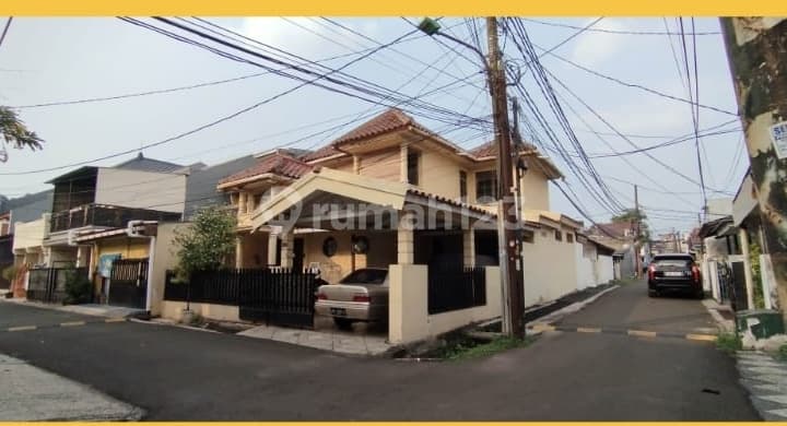 Rumah Hook 2 Lantai Harga Murah Dibawah Pasaran Siap Huni Bebas Banjir Di Perumahan Duren Sawit Baru,duren Sawit,jakarta Timur