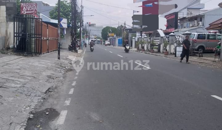 Rumah Tua Seharga Tanah,bebas Banjir,cocok Untuk Usaha Di Jalan Raya Utan Kayu,utan Kayu,pulo Gadung,rawamangun,jakarta Timur