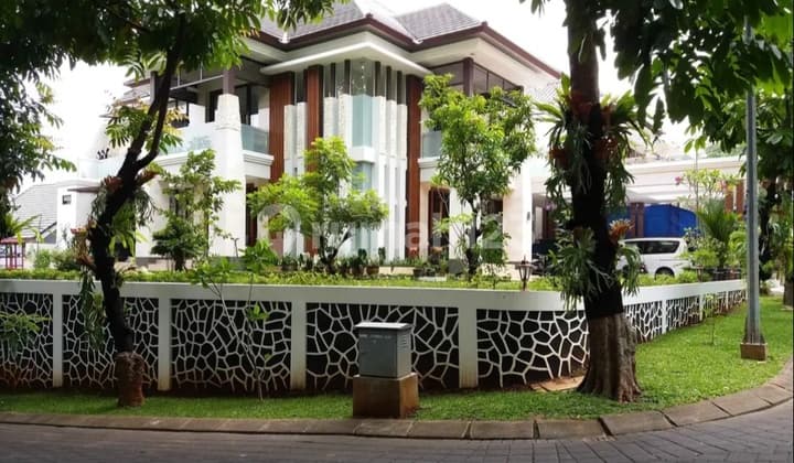 2-Story Hook House Flood-Free in Grand Matoa Housing, Jagakarsa, South Jakarta