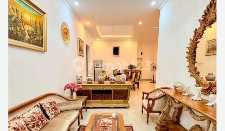 Rumah Mewah 2 Lantai,Posisi Hook,Siap Huni,Bebas Banjir,Semi Furnished di Grand Galaxy,Galaxy,Bekasi Selatan