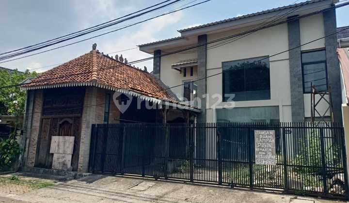 Disewa Rumah Lokasi Pinggir Jalan Cocok Buat Usaha di Pulogebang