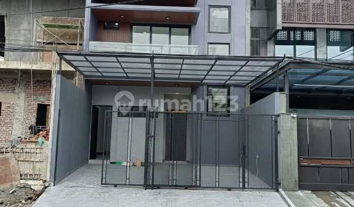 Quick Sale 4 Floors in Kedoya Baru Jakarta