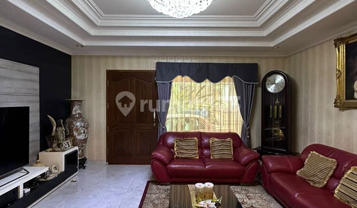 Dijual Rumah Hook di Pulomas Jakarta Timur
