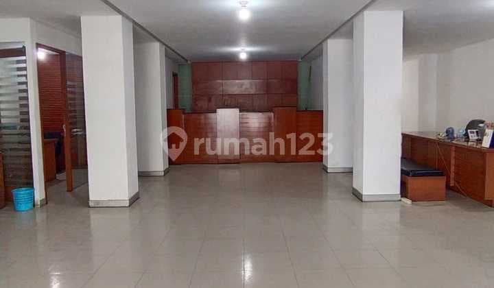 Building for Sale, Suitable for Office in Sunter, North Jakarta.