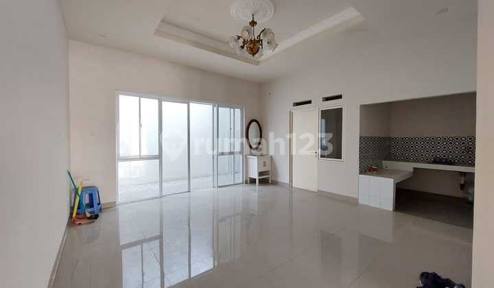 Disewakan Rumah Cantik di Cluster Adara Harapan Indah 2