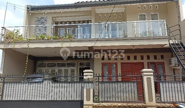 Beautiful 2-Storey House Ready to Occupy in Cipayung, East Jakarta Mk14402