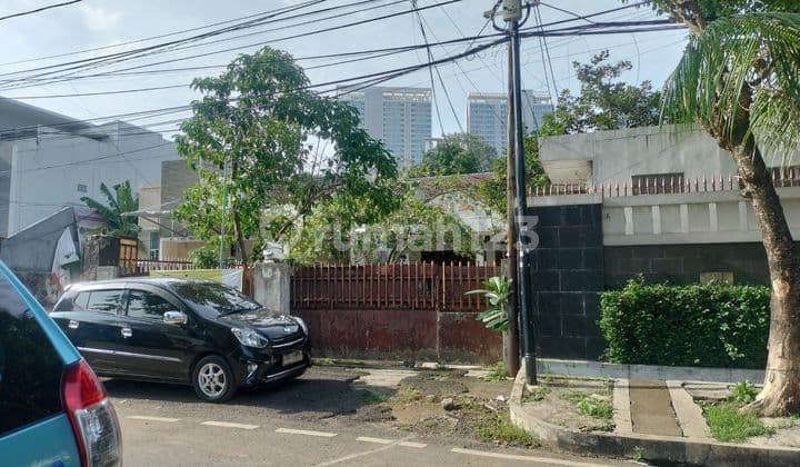 Bangunan kokoh dihitung tanah di kawasan elit Menteng, jkt pusat