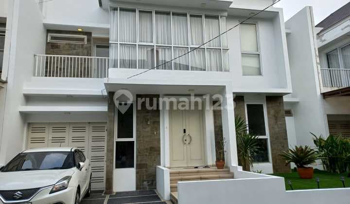 Rumah Mewah America Clasik di Sektor 3 Bintaro Tangsel,Bbs Banjir