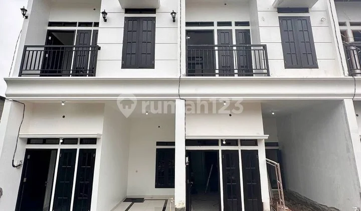 Rumah Baru 2lt + Rooftop Di Condet,kramat Jati Bbs Banjir Murah