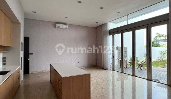 FOR RENT: Cluster House - The Chopin Signature, PIK 3 (LT 218, LB 555), Furnished, 10x35 M2, Golf View, in North Jakarta.