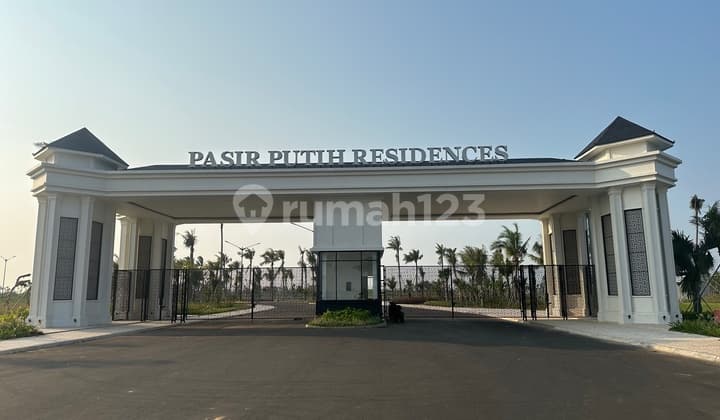 Dijual Kavling Villa Pasir putih PIK 2 uk 15x30 view danau at tangerang