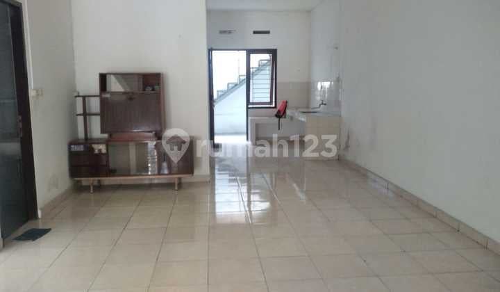 Jual Rumah Rumah di Komplek Mekar Wangi