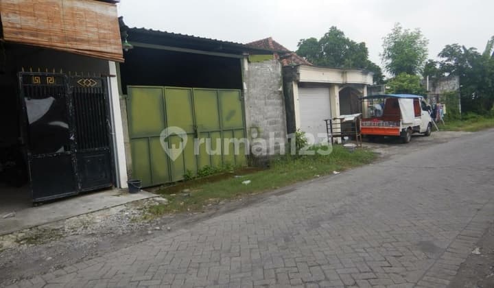 Gudang Gresik Dekat Bukit Palma, Tandes, Benowo