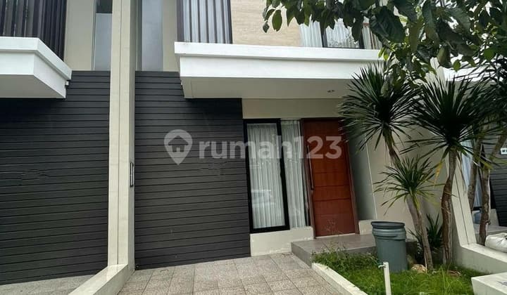 Fully Furnished House Near Wiyung, Northwest Lake Citraland