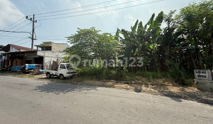 Land in Alas Malang near Citraland is suitable for business and warehouses, accessible by trucks.