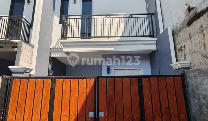 New Four Stone House Near Ploso, Kenjeran, Putro Agung