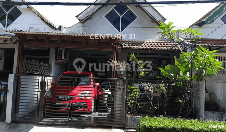 Dijual Rumah Lokasi Strategis Harga Menarik Di Bintaro Sektor 5