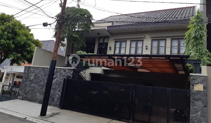 Rumah Bagus Di Jl. Ciniru Kebayoran Baru, Kota Jakarta Selatan,