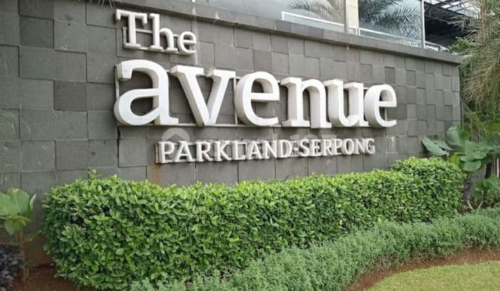 Parkland Avenue Studio Semi Furnished Bagus