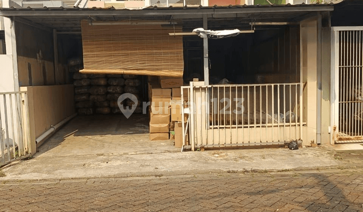 Rumah Strategis Murah Unfurnished di Duta Garden, Tangerang