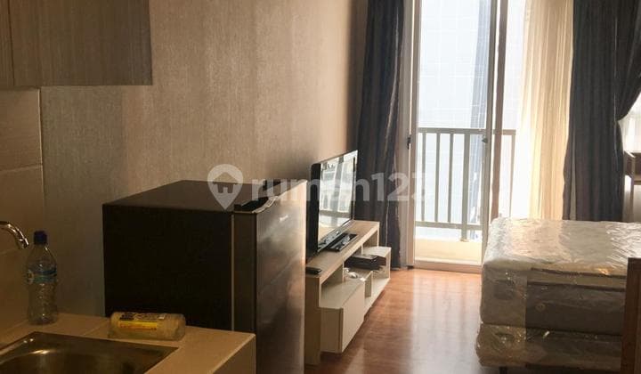 Apartment Saveria BSD City Studio, Fully Furnished Bagus