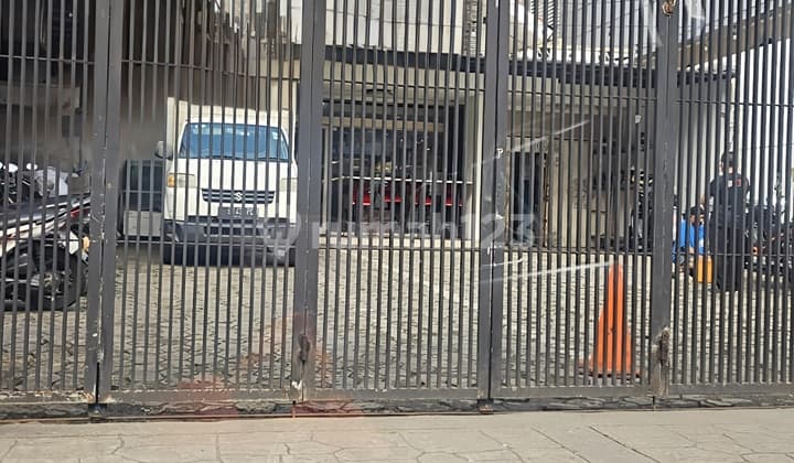 Ruang Usaha Di Lokasi Premier Menteng