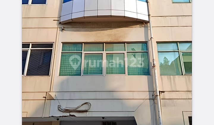 Ready-to-Use Shop House in Pangjay Dalam Complex