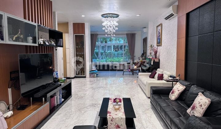 Rumah Cantik Springhill 4 lantai dengan lift