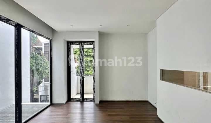 Rumah Brand New Minimalis Modern Simprug