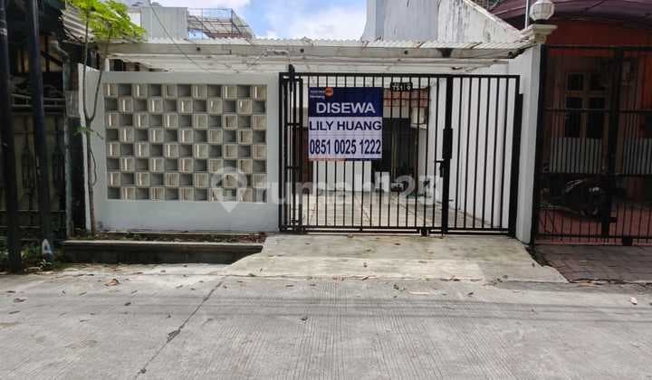 Rumah Kelapa Gading, Jalan Depan Besar