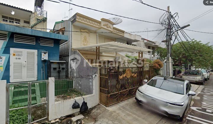 Rumah Hadap Timur Strategis di Pusat Kota
