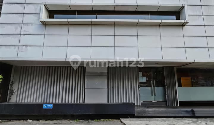Ruko Gandeng Hadap Jalan Raya Pusat Kuliner di Sunter