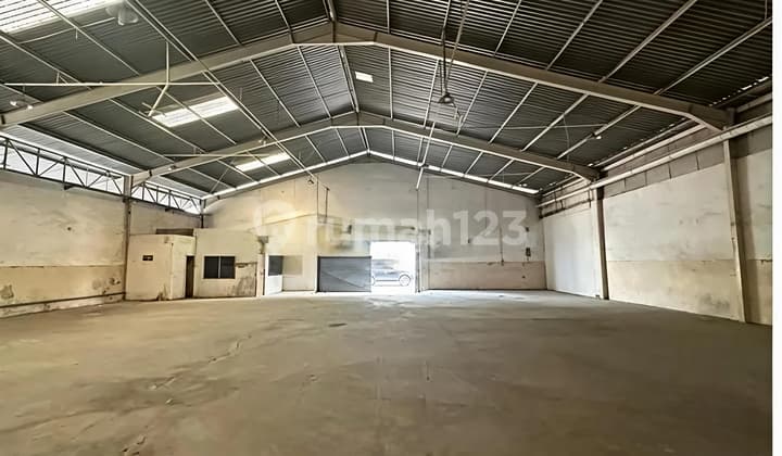 Gudang Sunter di Lokasi Strategis, bisa Masuk Container