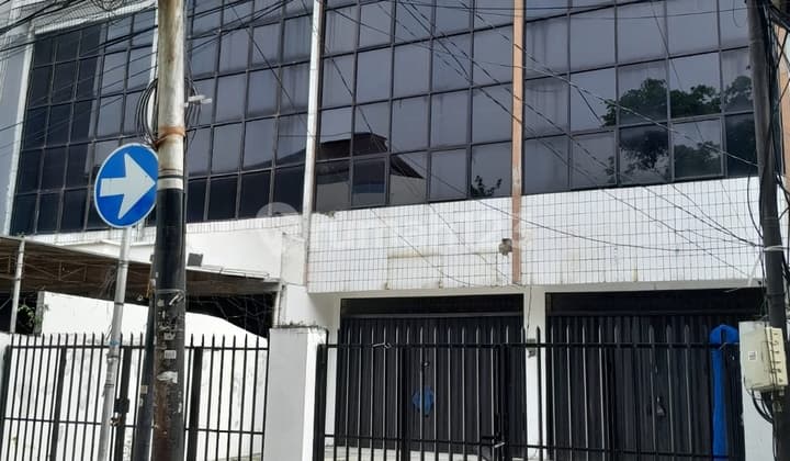 Dijual / Disewa Ruko Petojo Siap Pakai di Lokasi Strategis