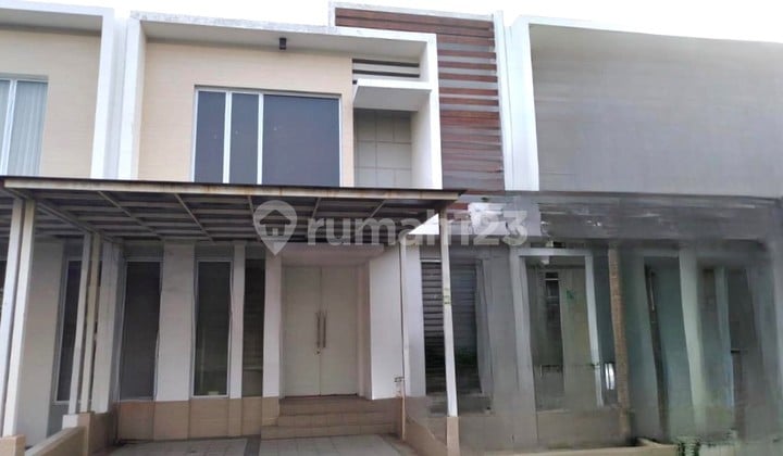 Rumah renoved 2lt 8x15 4KT Cluster Yarra JGC Jakarta Garden City