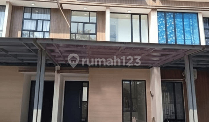 3-Story House 5X17 85M 3BR Cluster La Seine Jgc Jakarta Garden City